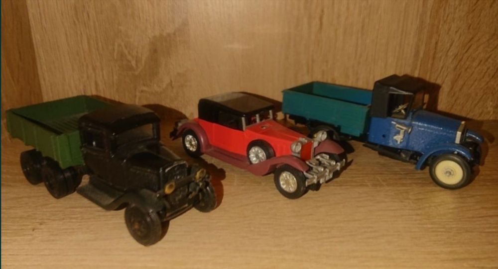 Продам масштабные модели автомобилей 1:43 СССР