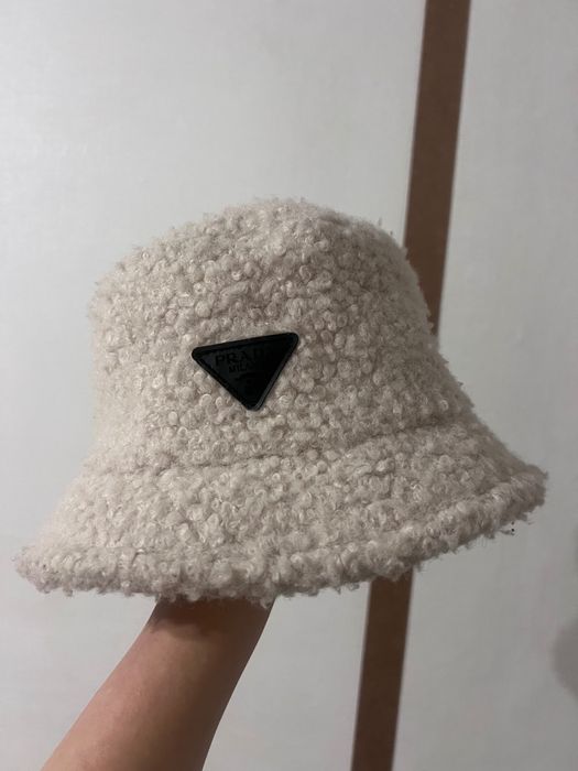 Панамка зимова біла