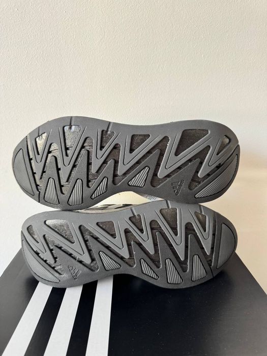 Adidas Adizero Aruku розміри 38,38.5,40,41.5,42,44,45.5