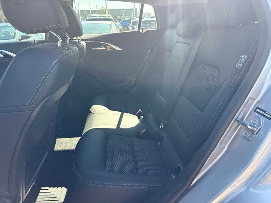 INFINITI QX30 Luxe      2019
