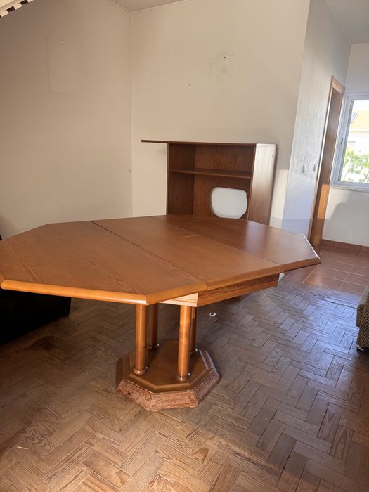 Mesa de madeira extensivel