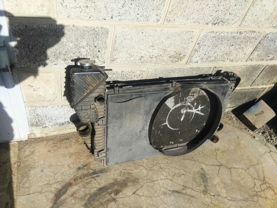 радиатор охлаждения Мерседес Спринтер с интеркулером