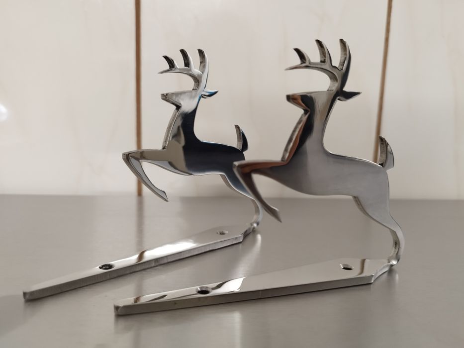 Emblemat na maskę JohnDeere