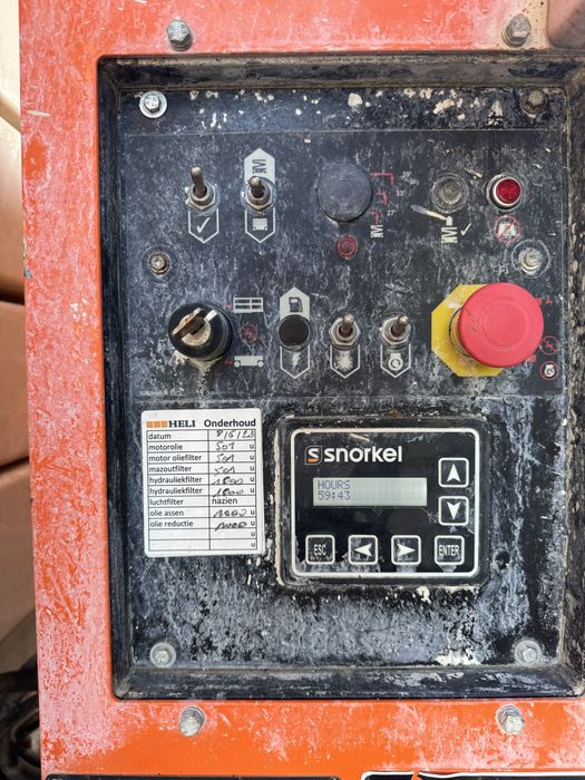 Plataforma elevatoria Diesel  12mt (usada)