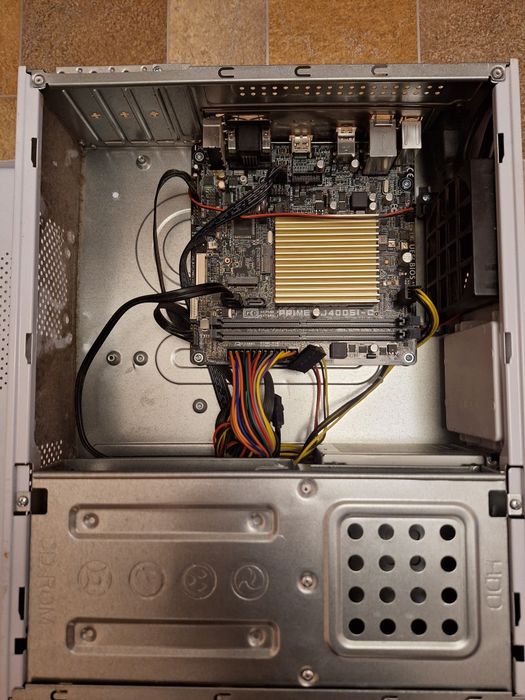 Маленький системный блок