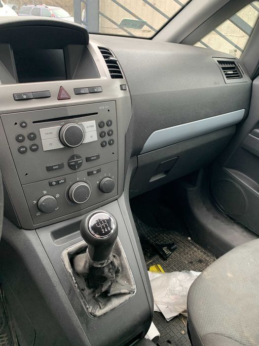 Opel Zafira B 1,9 cdti Samochody na części! Z19DT, Z167