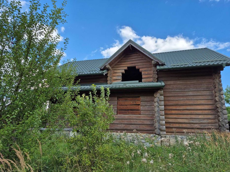 Продам будинок в мальовничих Карпатах