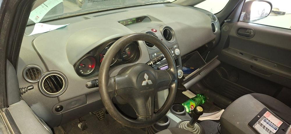 Mitsubishi colt VI 1.5DI-D 
Ref:om639.939
