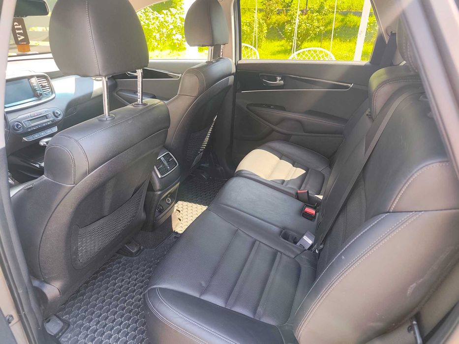 SPRZEDAM: KIA SORENTO 2018 2.0 CRDI 4x4,  7 osobowy