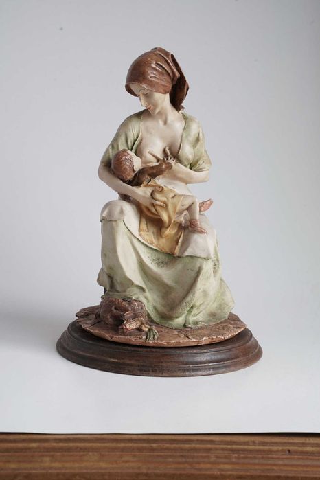 Figuras em Porcelana