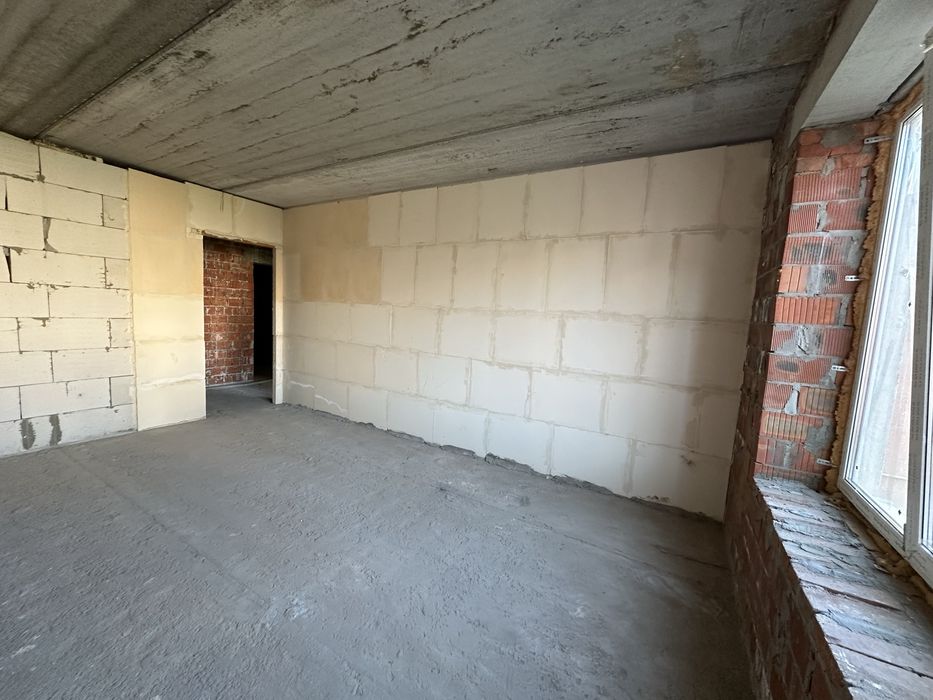 Продам 2к квартиру 67м2 в зданому будинку ЖК  Петрівський квартал