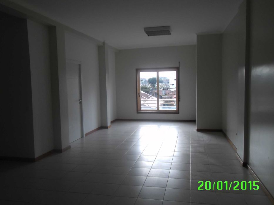 T1 Esmoriz perto da BP Avenida 29 de Março