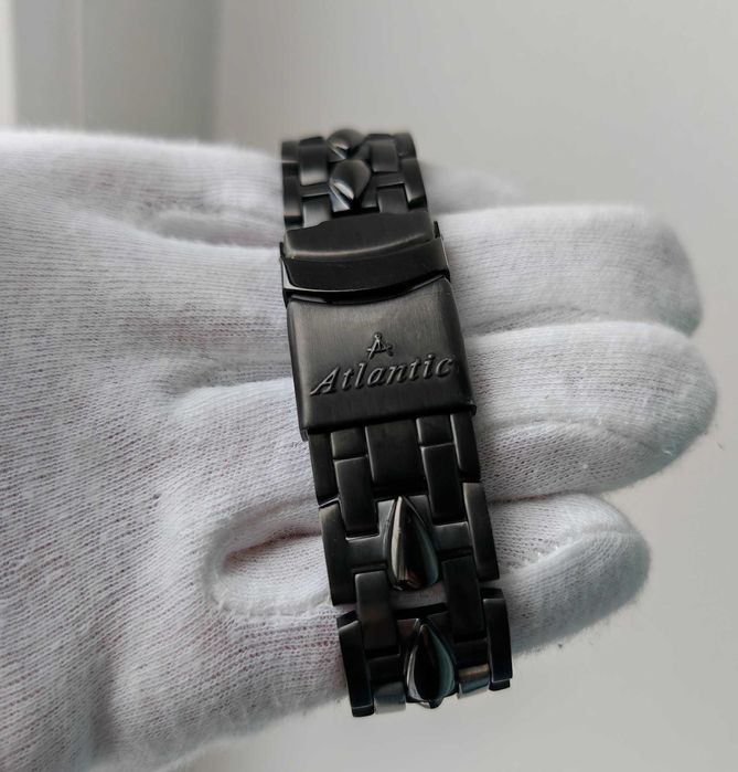 Чоловічий годинник Atlantic SeaShark Chronograph 300m Swiss Eta251.272