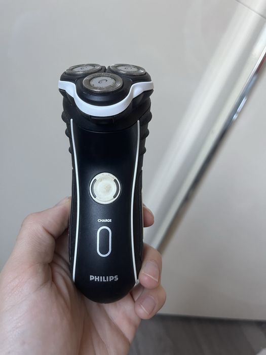 Електробритва Philips HQ 7310 без зарядного пристрою