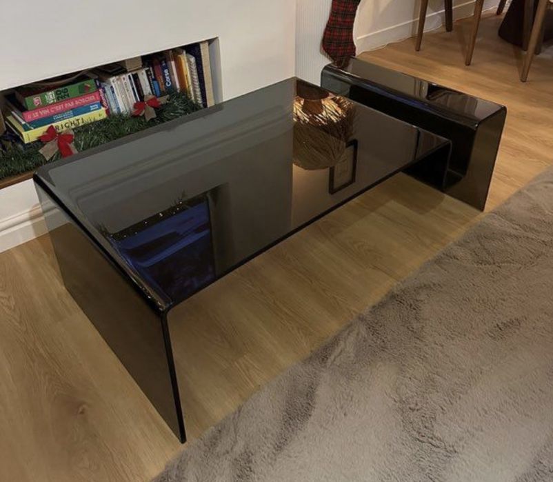 Mesa de centro em vidro