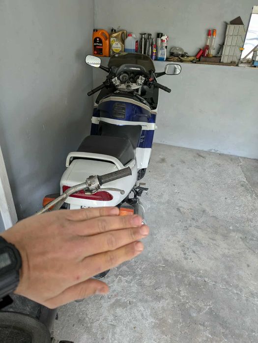 Mota Honda CBR 1000F