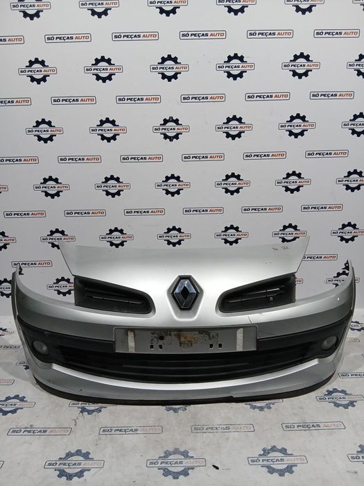 PARA CHOQUES FRENTE CINZA RENAULT CLIO 3 2007-2014 ANO: 2008