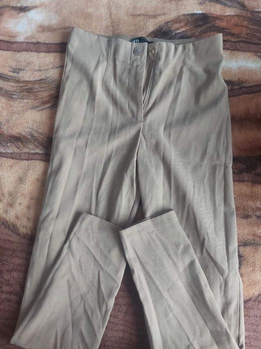 Продам 2 штанів жіночих