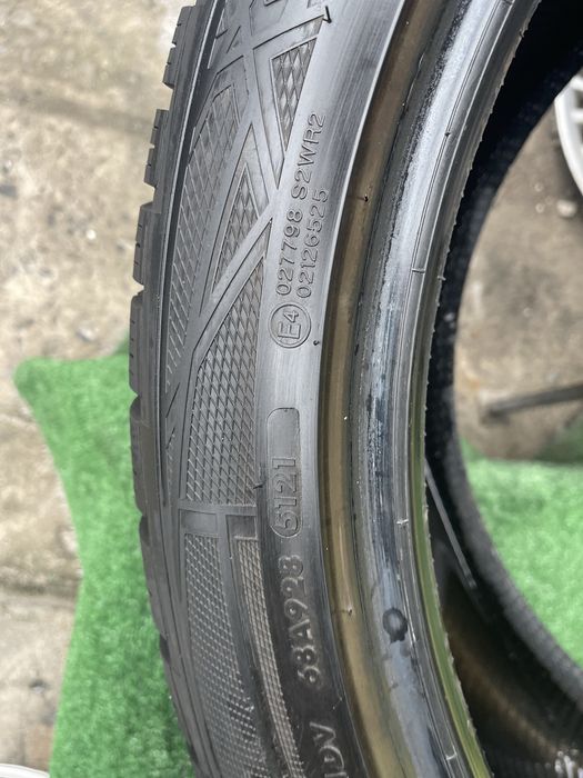Vredestein 305/35r21 пара зима резина шини б/у склад оригінал