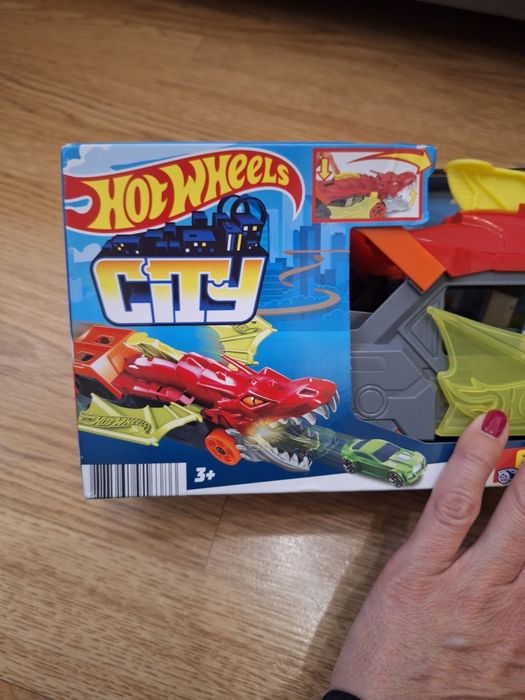 Nowa wrzutnia  Hot Wheels.