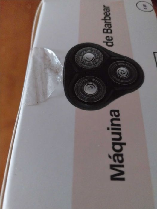 Máquina de barbear eléctrica