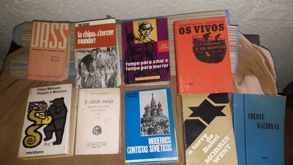 Livros politica nacional e internacional antigos