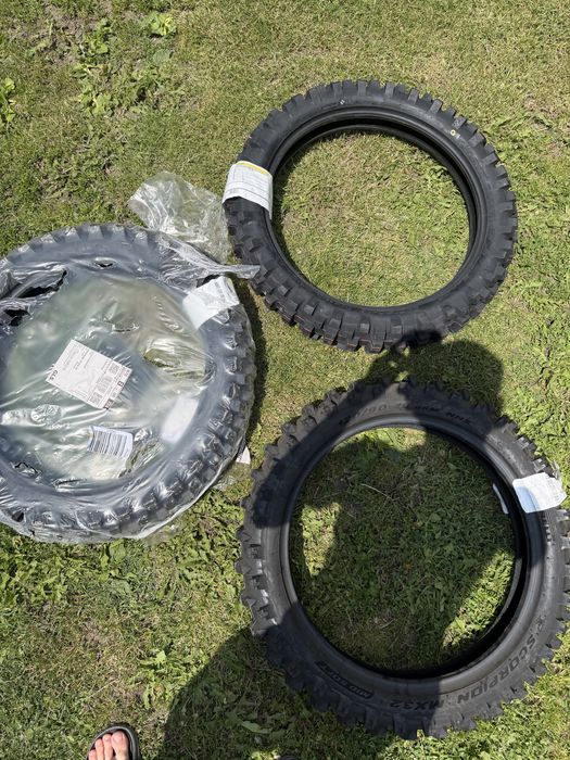 Єндуро резина Pireli