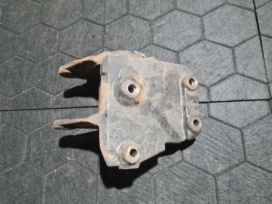 Renault Master II 2.5 łapa podpora półosi