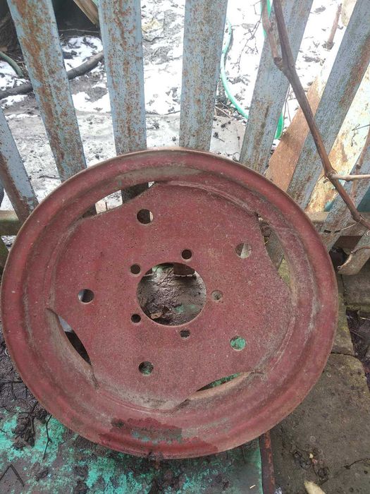 Продам січкарню, віялку, коробку, центрифугу, паливну, диск