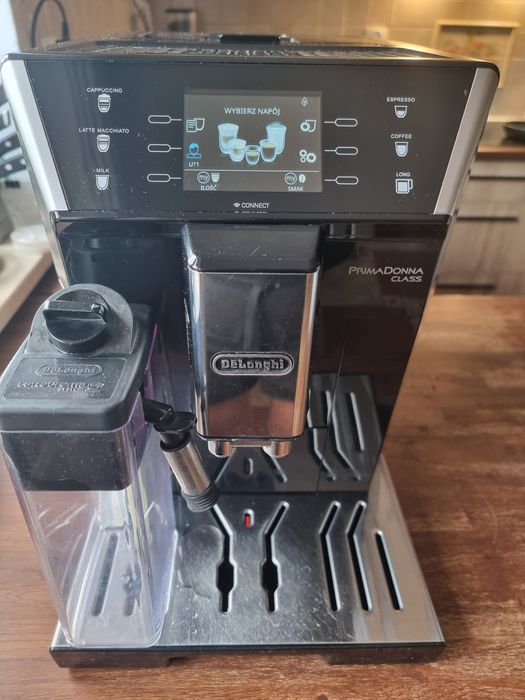 Ekspres DELONGHI PrimaDonna Classic ECAM 550.55.SB Ciśnienie  19 barów