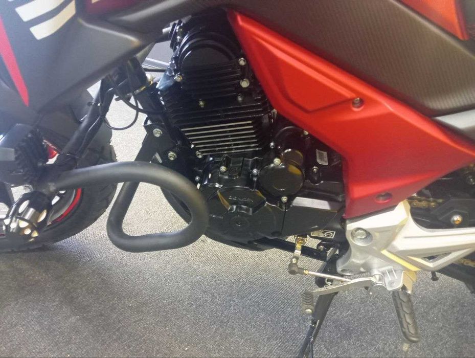 Мотоцикл SPARK SP300T-4