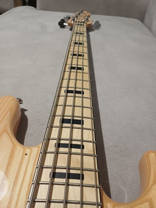 Gitara basowa Vintage VJ75