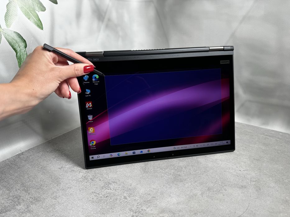 Сенсорний ноутбук Lenovo ThinkPad X380 Yoga / i5-8250U / 8GB / 128GB M.2 SSD / 13.3" Full HD IPS Touch / Стилус