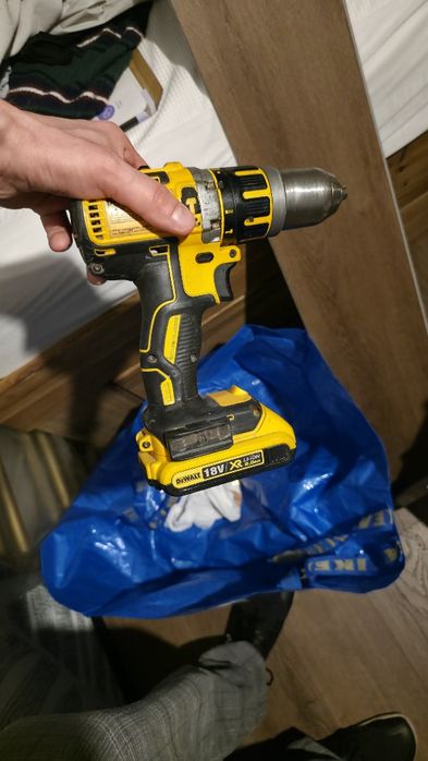 Wiertarka DeWalt DCD796 (NT)