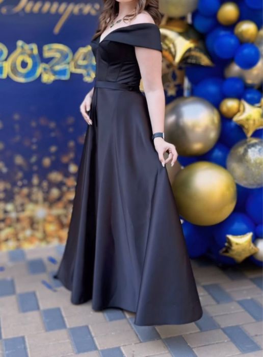 Випускна розкішна сукня