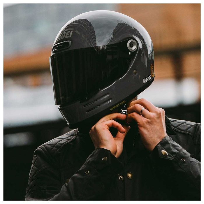 Шолом Shoei Glamster 06 M, повна комплектація, мінімальне використання