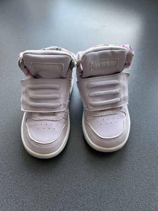 Buty adidas za kostkę rozmiar 23