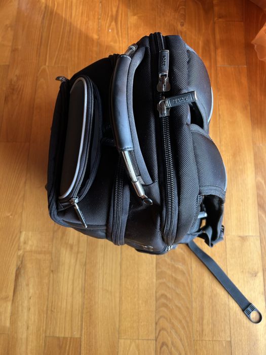 Mochila Melbourne Port 15.4” Como nova