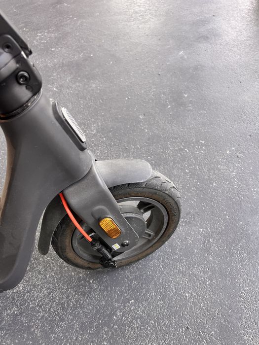 Trotinete Xiaomi Electric Scooter 4 Lite (2.ª Geração) — como nova, ~100 km