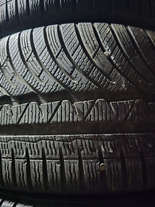 255/35R19 Michelin Pilot Alpin PA4 7mm