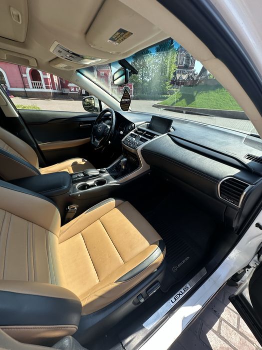 Продам Lexus NX200t 2017 2.0t бензин полный привод