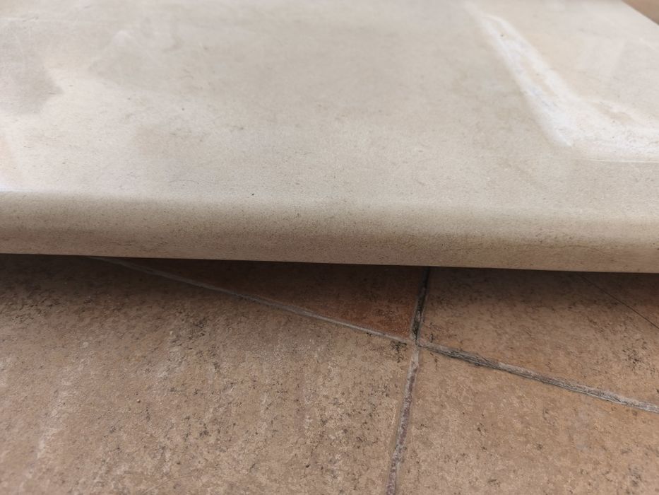 Pedra moleano com lavatório