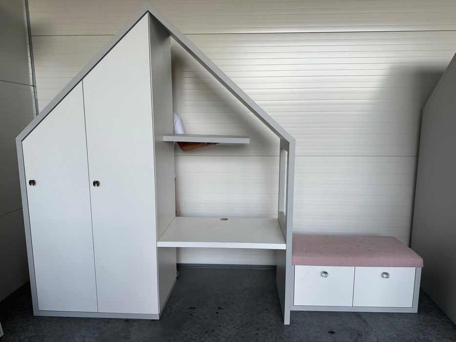 Meble dziecięce od stolarza – łóżko 200x90 + domek, szafa, biurko