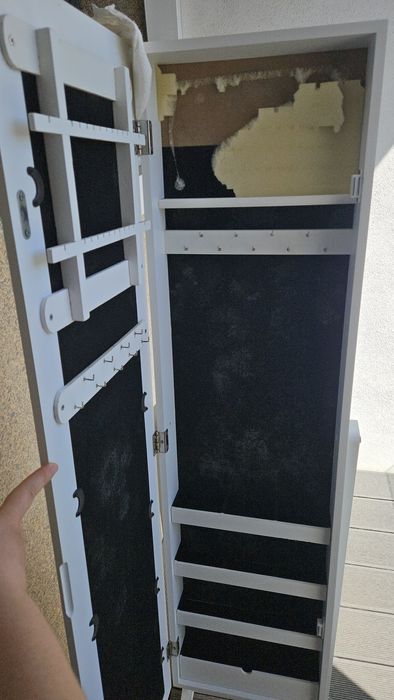 Espelho guarda-jóias