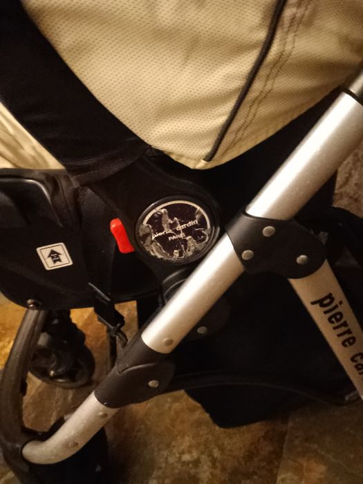 Carrinho Pierre Cardin