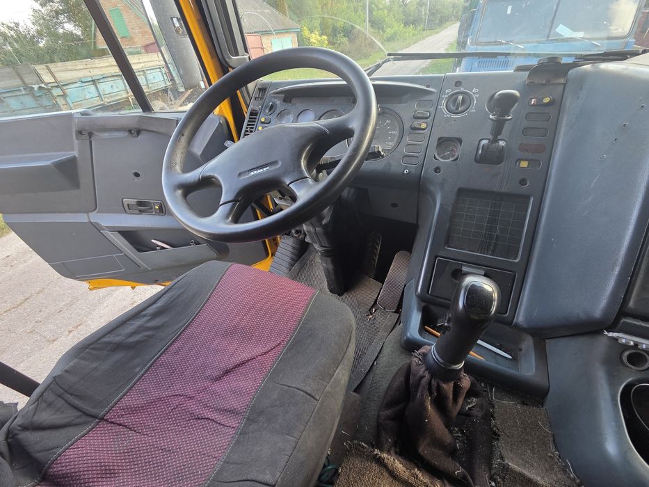 продам сідельний тягач DAF