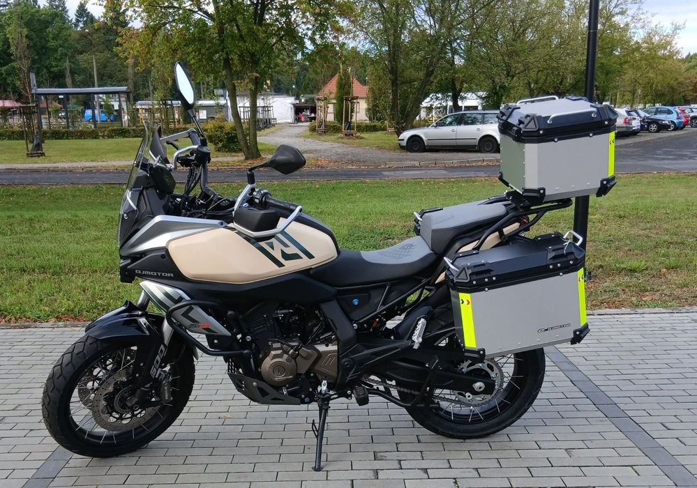 QJMOTOR SRT 600SX ZAGŁĘBIE MOTOCYKLI - oficjalny dealer marki QJMOTOR na terenie Polski