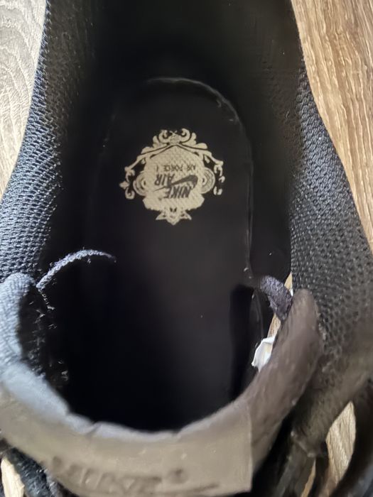 Продам кросівки nike air force 1