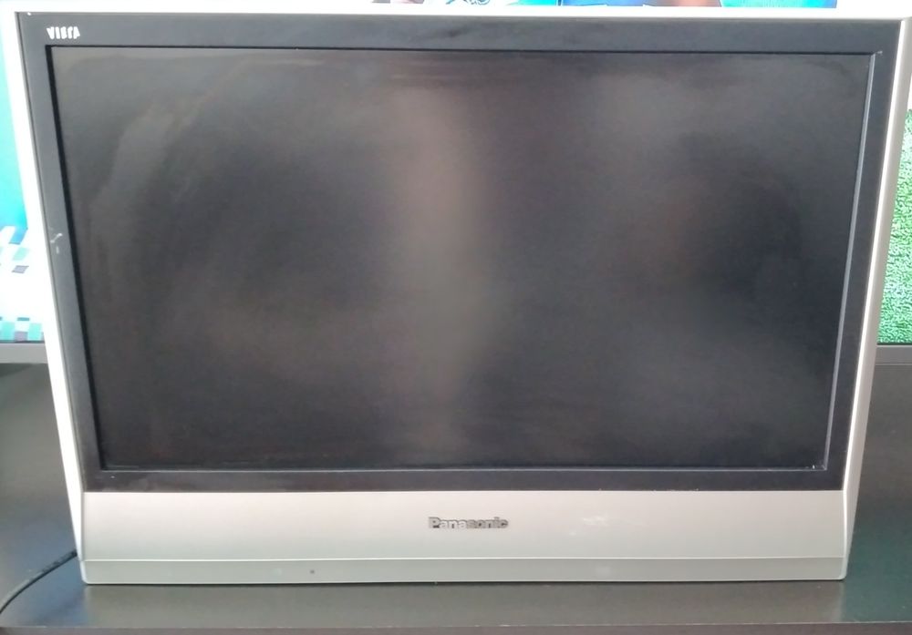 Lcd Tv Panasonic, 23" (58 cm)