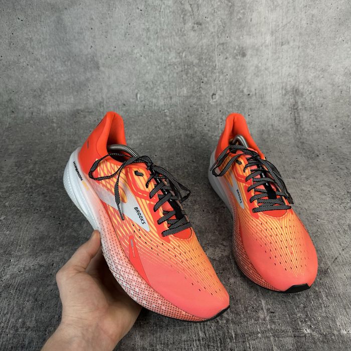 Чоловічі Спортивні Бігові Кросівки  Brooks Hyperion Max